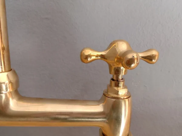 Bathroom vanity bridge faucet in unlacquered brass, elegant and timeless - Image 2